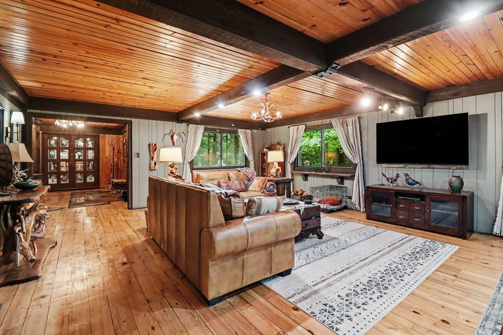 13325 W Pine Lake Road Norman Township, MI 49660