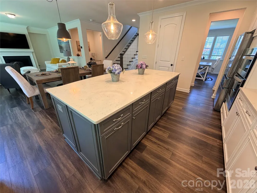 5070 Watersail Way Lake Wylie, SC 29710