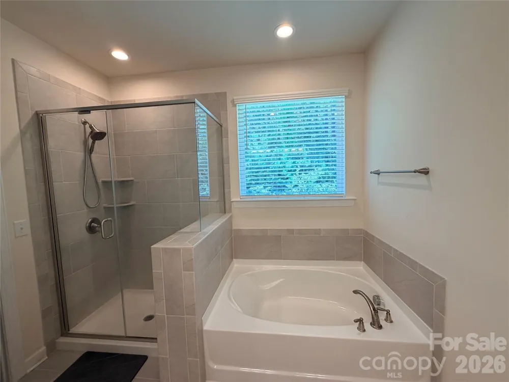 5070 Watersail Way Lake Wylie, SC 29710