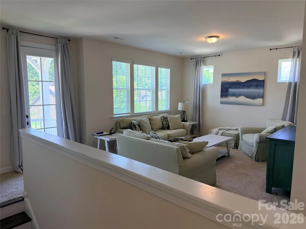 5070 Watersail Way Lake Wylie, SC 29710