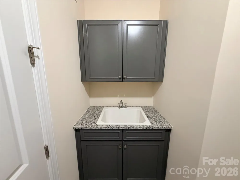5070 Watersail Way Lake Wylie, SC 29710