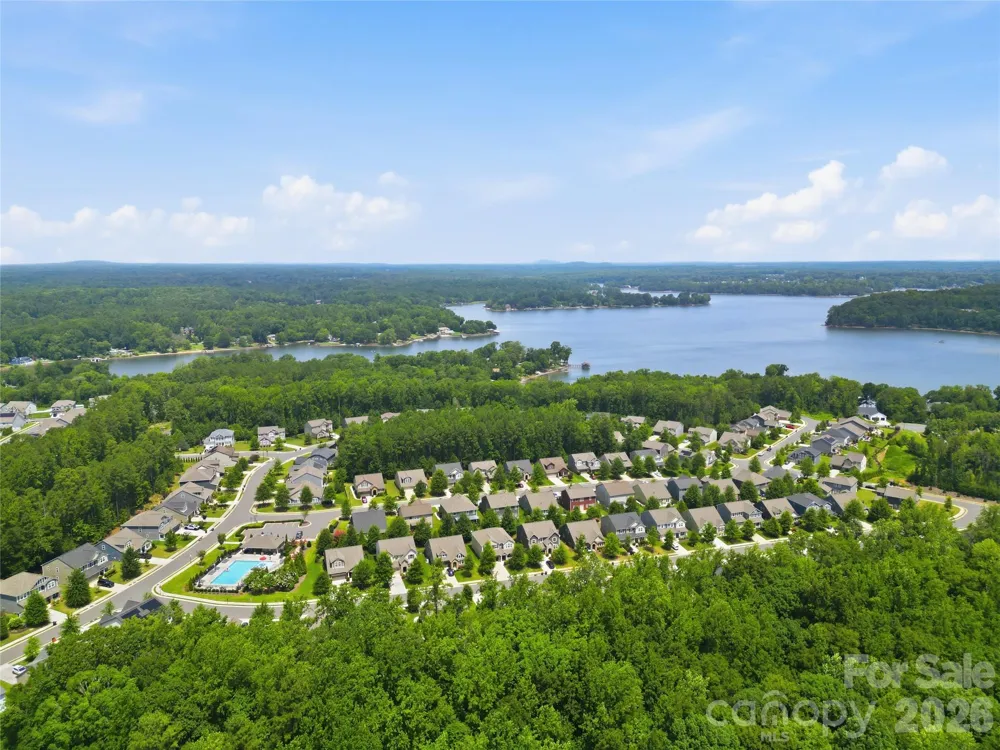 5070 Watersail Way Lake Wylie, SC 29710