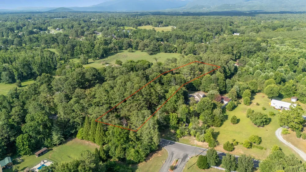 440 Bishop Pond Road Chatsworth, GA 30705