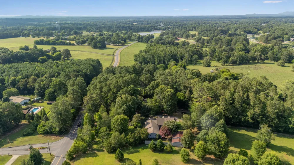 440 Bishop Pond Road Chatsworth, GA 30705