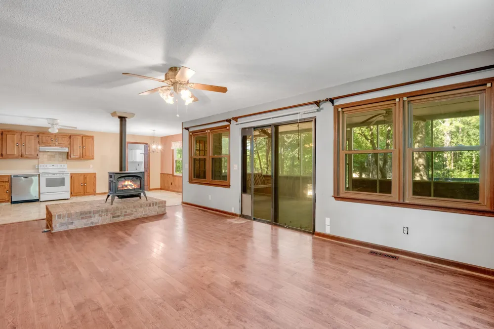 440 Bishop Pond Road Chatsworth, GA 30705