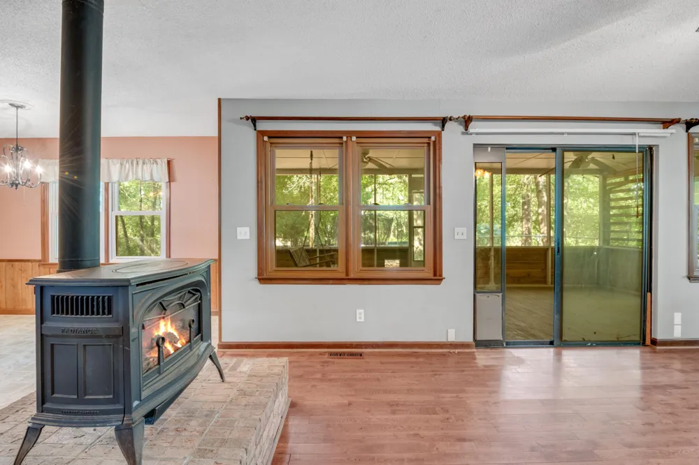 440 Bishop Pond Road Chatsworth, GA 30705