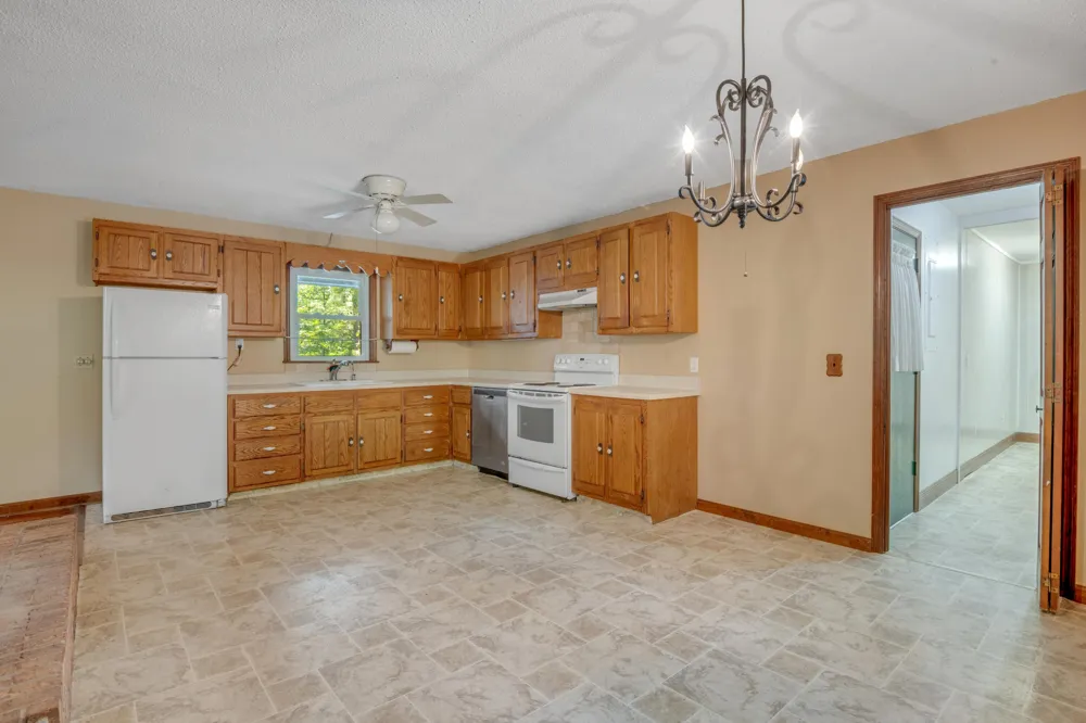 440 Bishop Pond Road Chatsworth, GA 30705