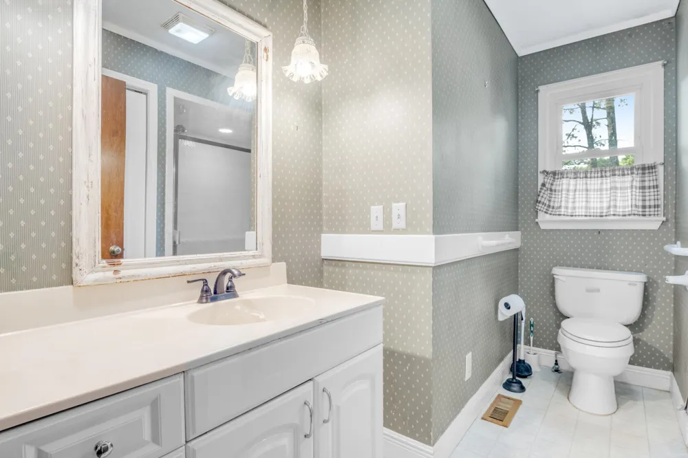 440 Bishop Pond Road Chatsworth, GA 30705