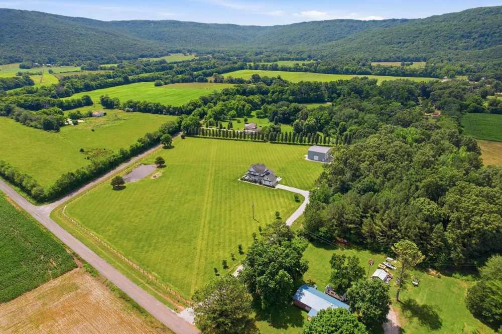 354 Garner Road Decherd, TN 37324