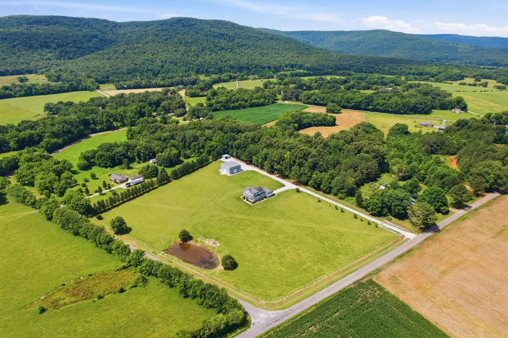 354 Garner Road Decherd, TN 37324
