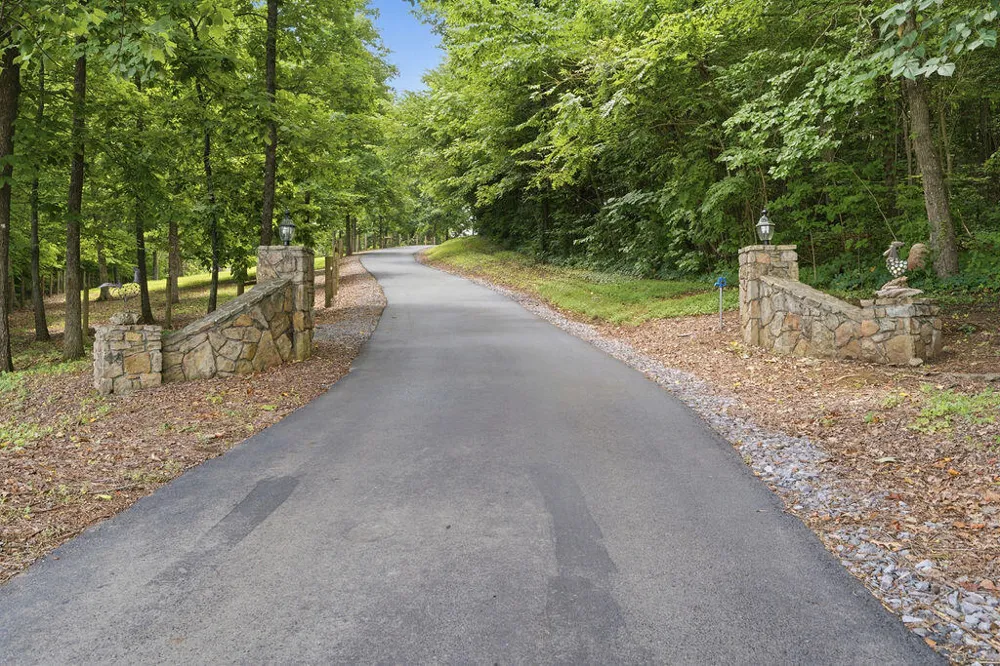 3922 Highway 2 Cohutta, GA 30710