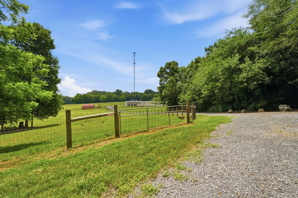 3922 Highway 2 Cohutta, GA 30710