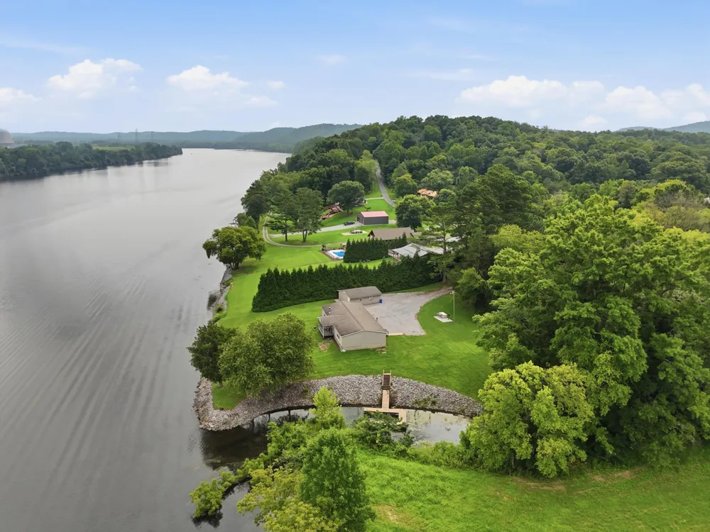 616 Layman Circle Decatur, TN 37322