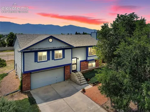5230 Bradley Circle
