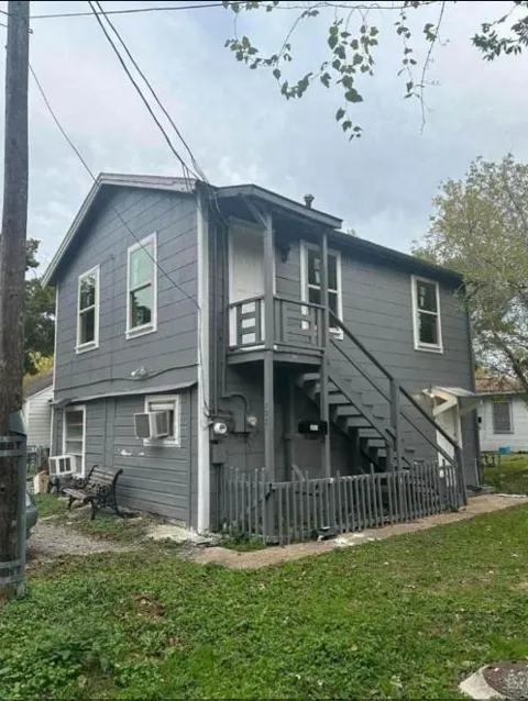 702 Rosedale Street #A B