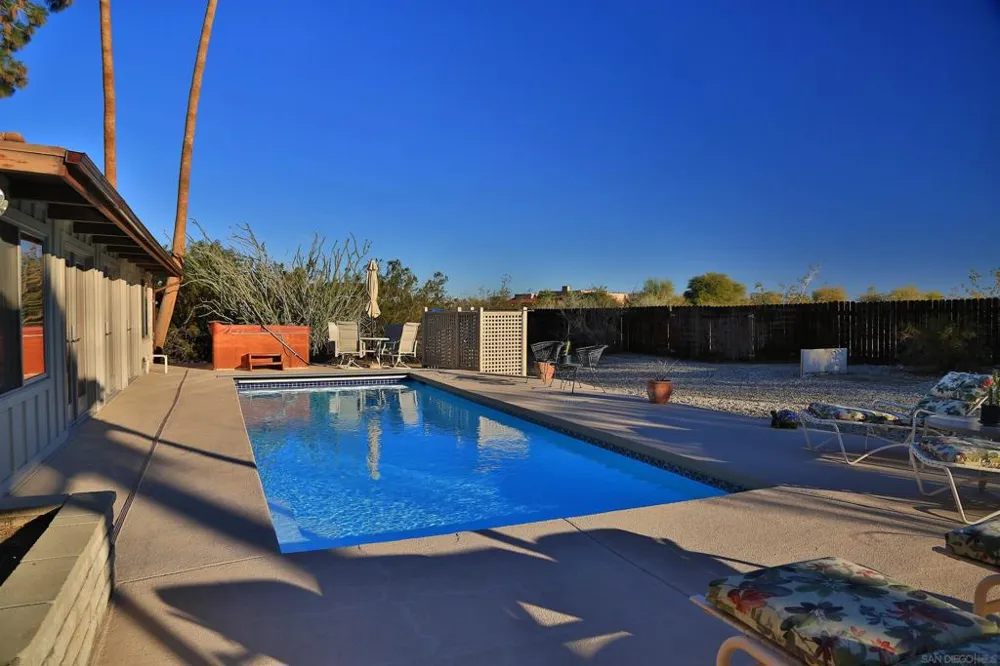 355 Pointing Rock Dr Borrego Springs, CA 92004