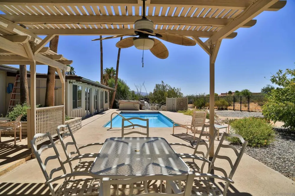 355 Pointing Rock Dr Borrego Springs, CA 92004