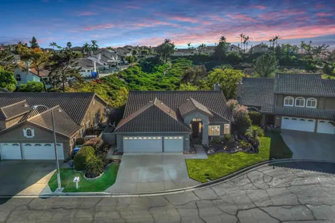 4976 Skyhawk Way