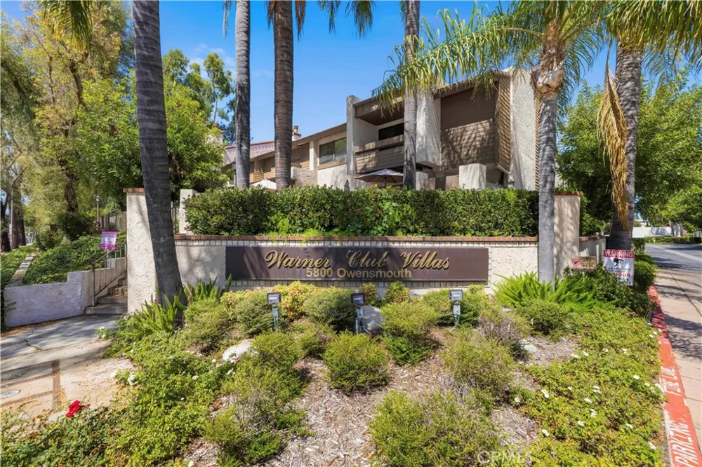5800 Owensmouth Avenue #14 Woodland Hills, CA 91367