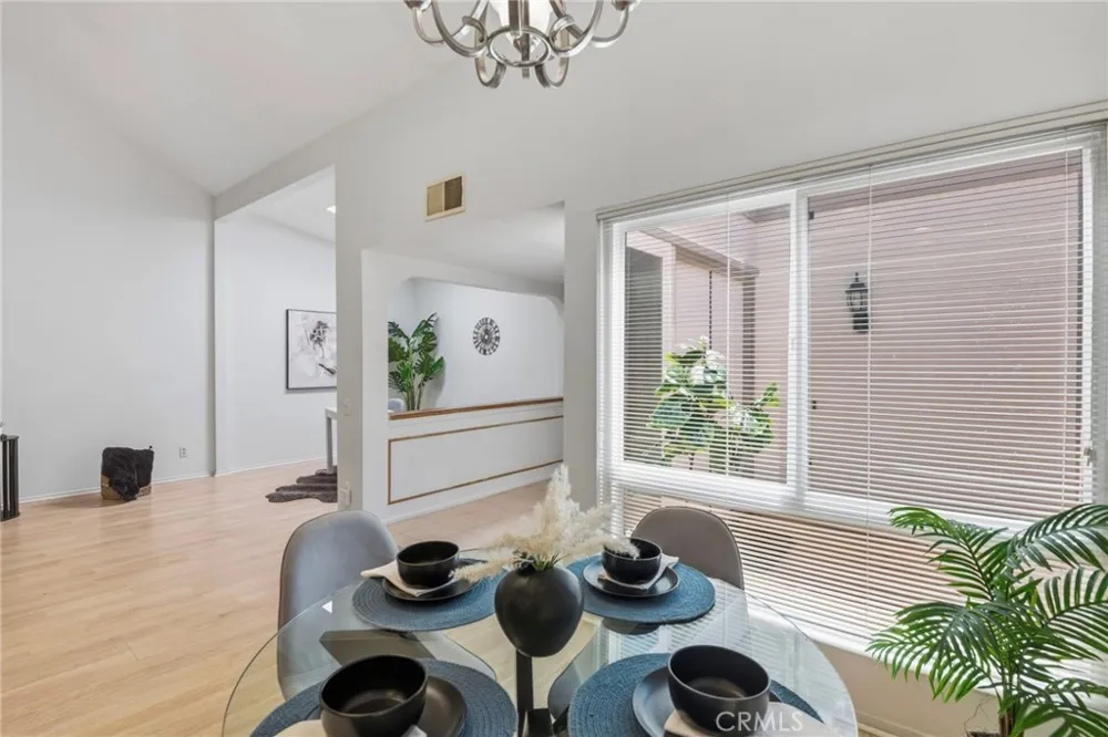 3 Willow Tree Irvine, CA 92612