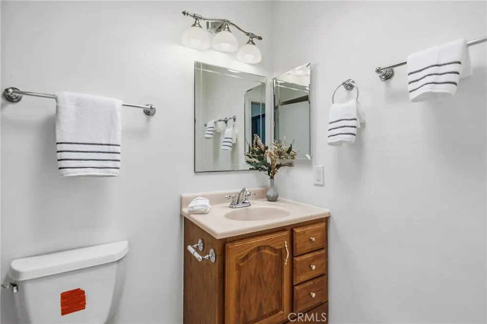 3 Willow Tree Irvine, CA 92612