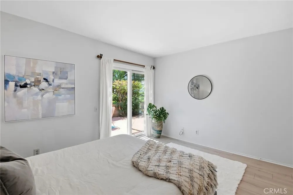 3 Willow Tree Irvine, CA 92612