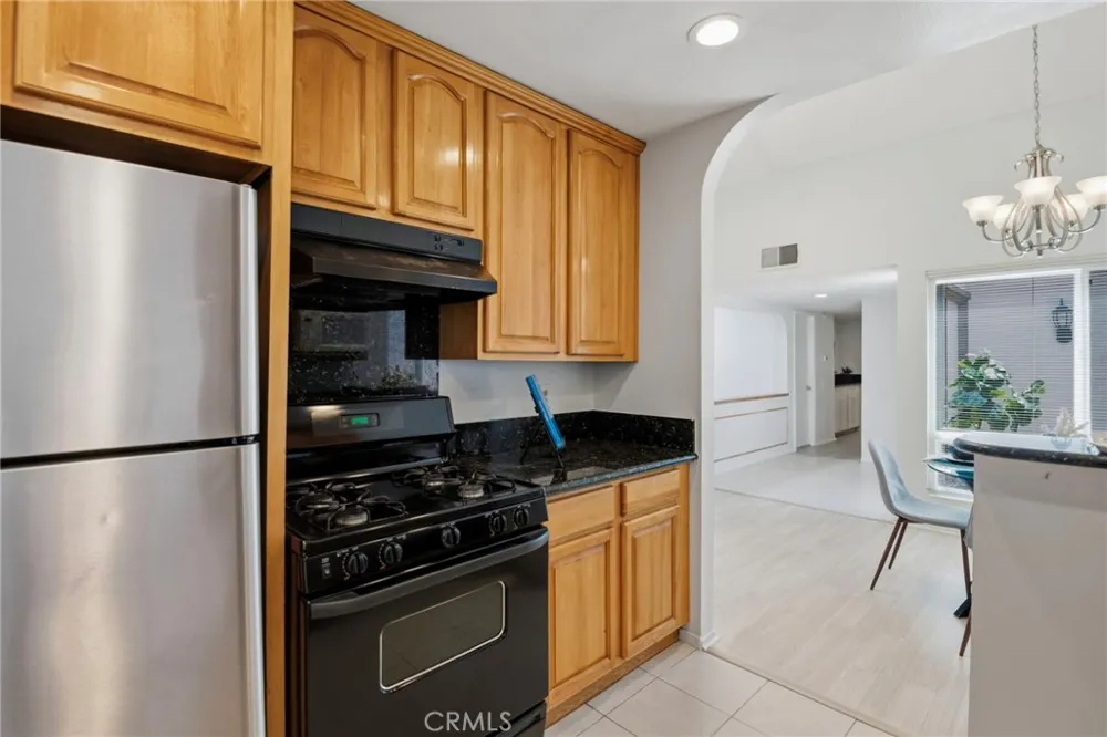 3 Willow Tree Irvine, CA 92612