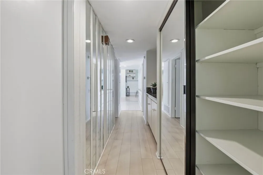 3 Willow Tree Irvine, CA 92612
