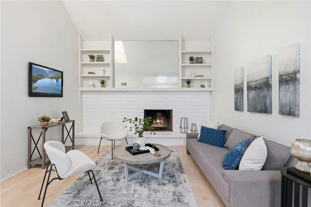 3 Willow Tree Irvine, CA 92612