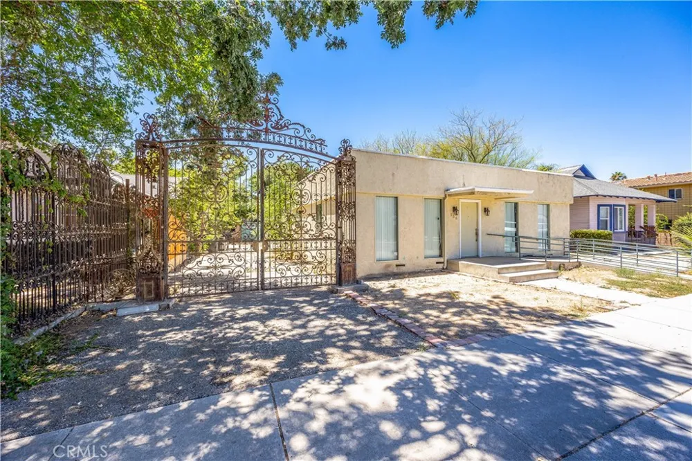 156 S Ramona San Jacinto, CA 92583