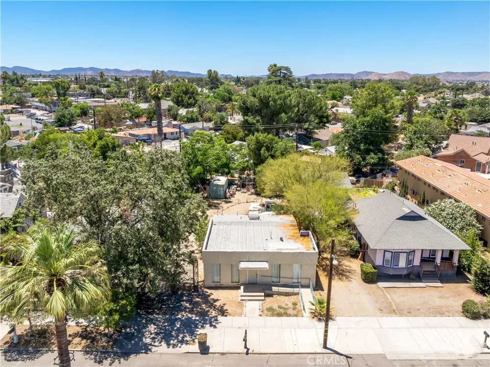 156 S Ramona San Jacinto, CA 92583