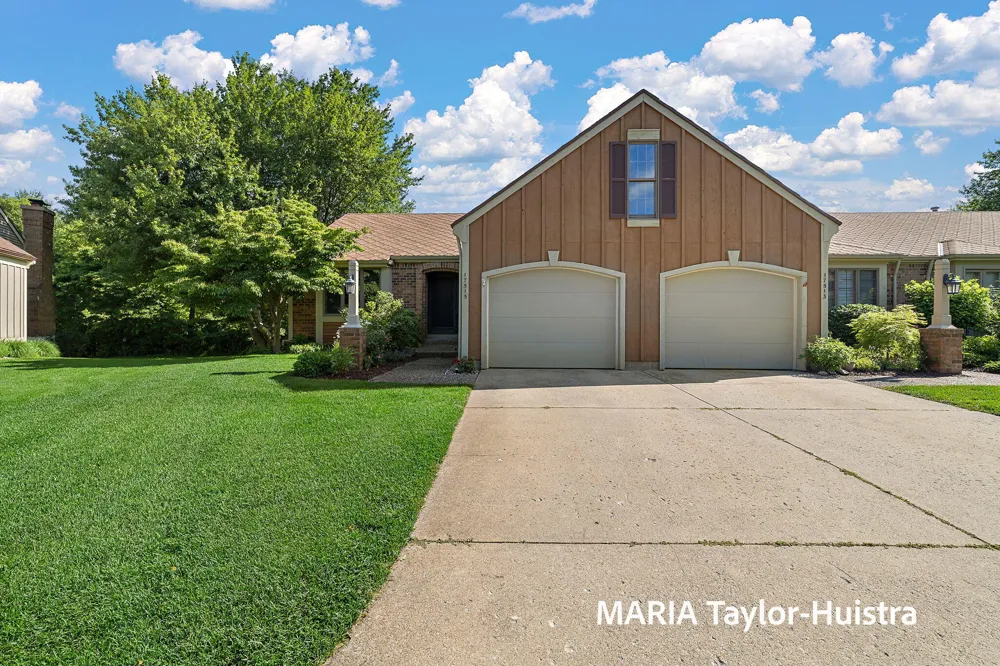 17515 Meadow Wood Road #30 Spring Lake, MI 49456