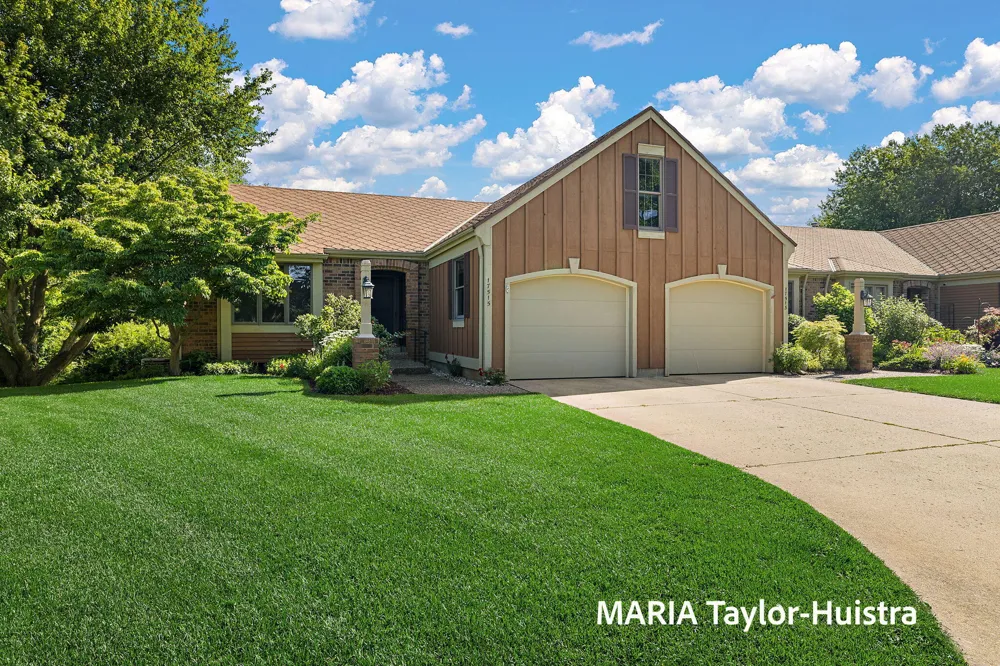 17515 Meadow Wood Road #30 Spring Lake, MI 49456