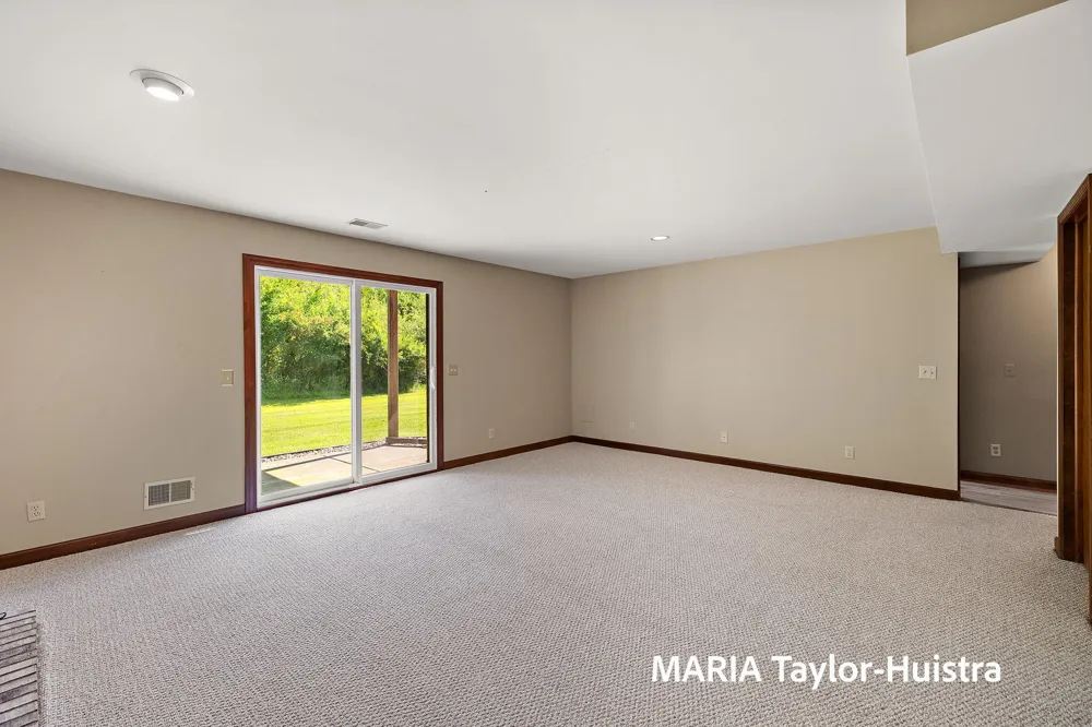 17515 Meadow Wood Road #30 Spring Lake, MI 49456