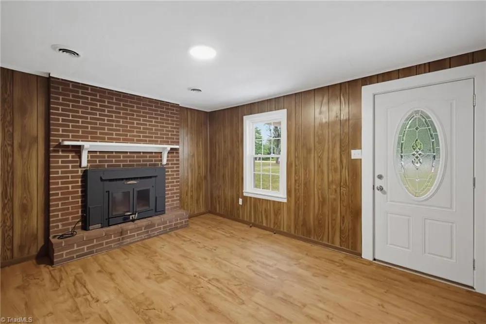 2682 Anglin Mill Road Stoneville, NC 27048