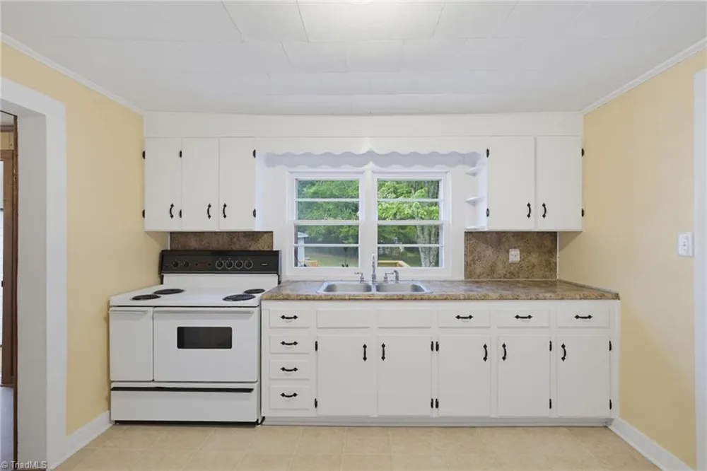 2682 Anglin Mill Road Stoneville, NC 27048