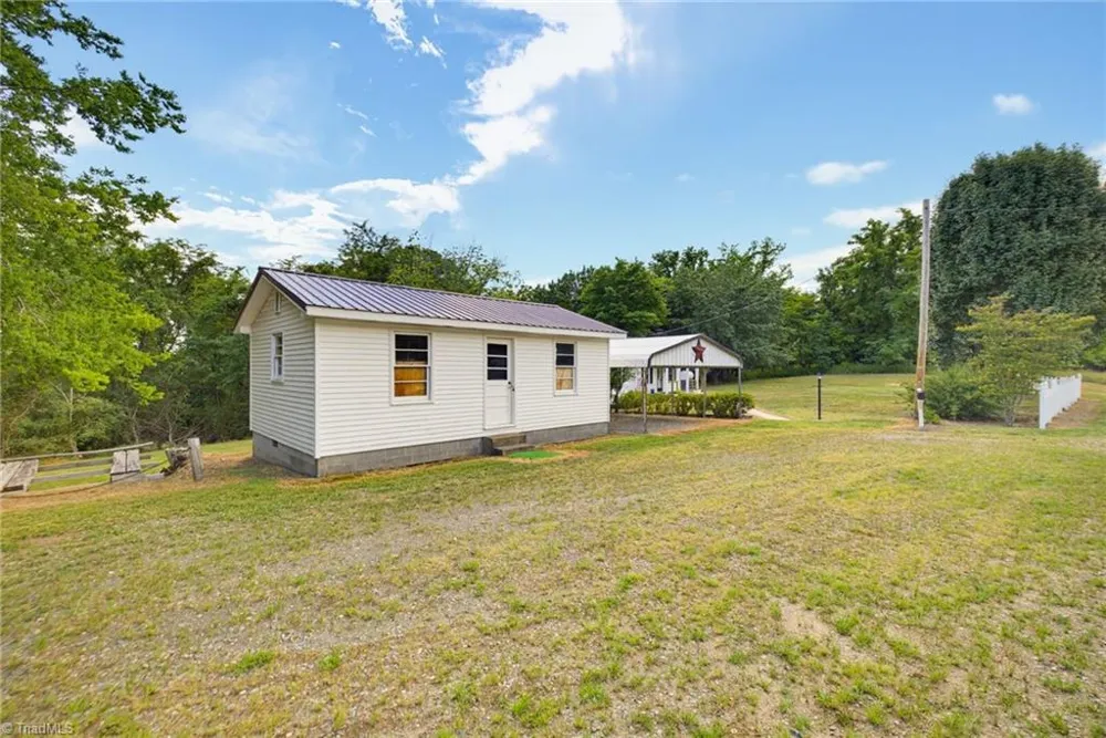 2682 Anglin Mill Road Stoneville, NC 27048