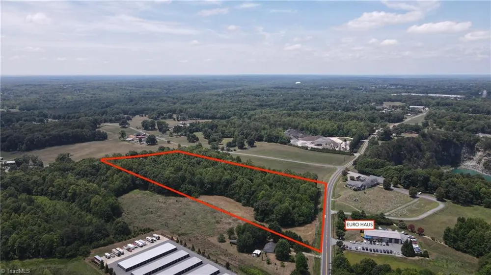 6725 US Highway 158 Stokesdale, NC 27357