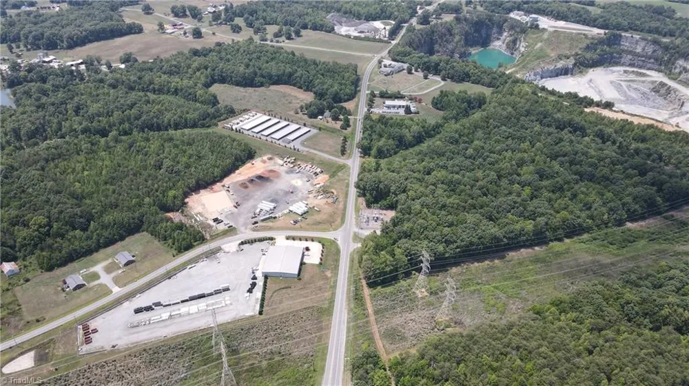 6725 US Highway 158 Stokesdale, NC 27357