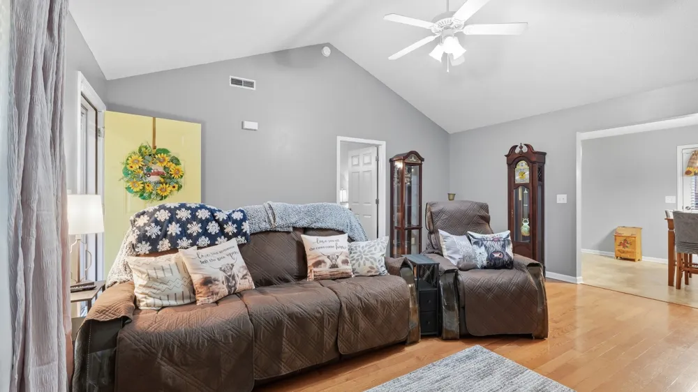 2732 Ridgewood Dr Christiana, TN 37037
