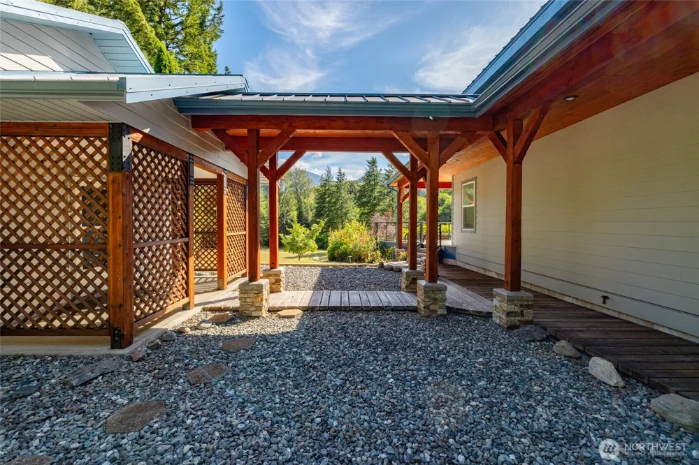 45192 Brooks Road Concrete, WA 98237