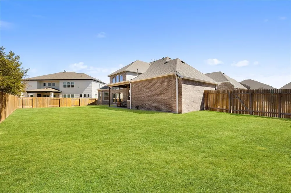 20808 Pinewalk Drive Pflugerville, TX 78660