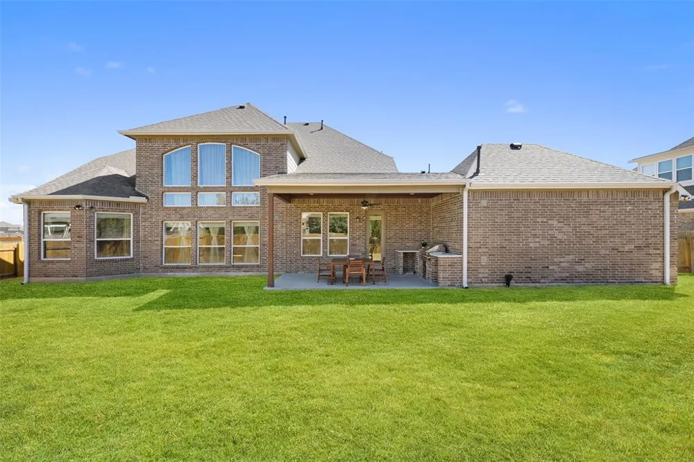 20808 Pinewalk Drive Pflugerville, TX 78660