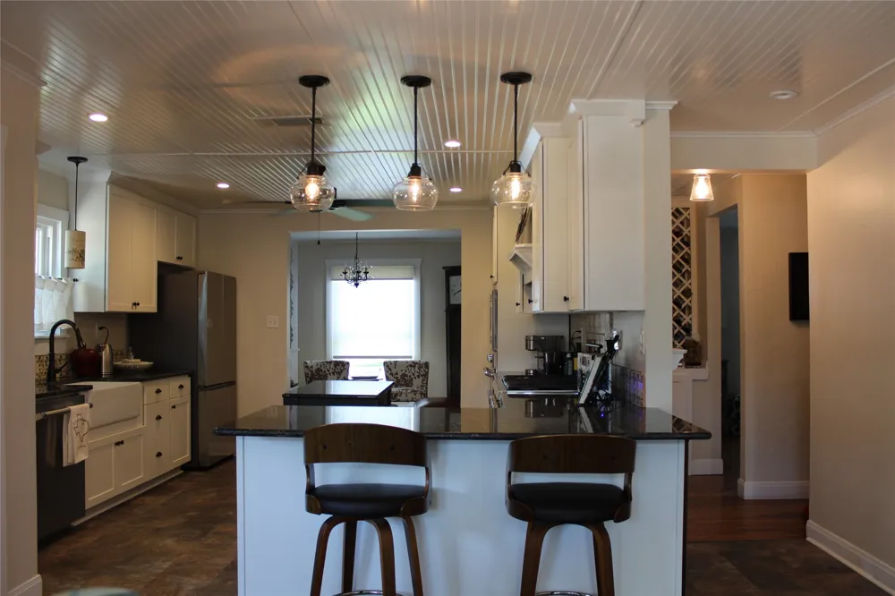 420 E Franklin Street Grapevine, TX 76051