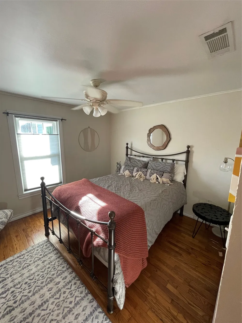 420 E Franklin Street Grapevine, TX 76051