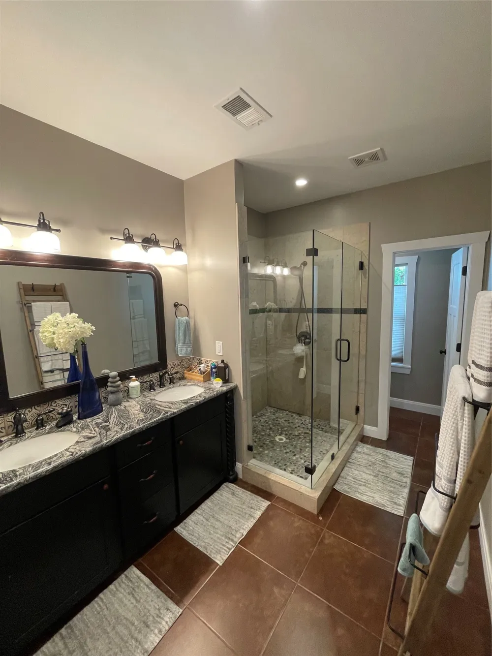 420 E Franklin Street Grapevine, TX 76051