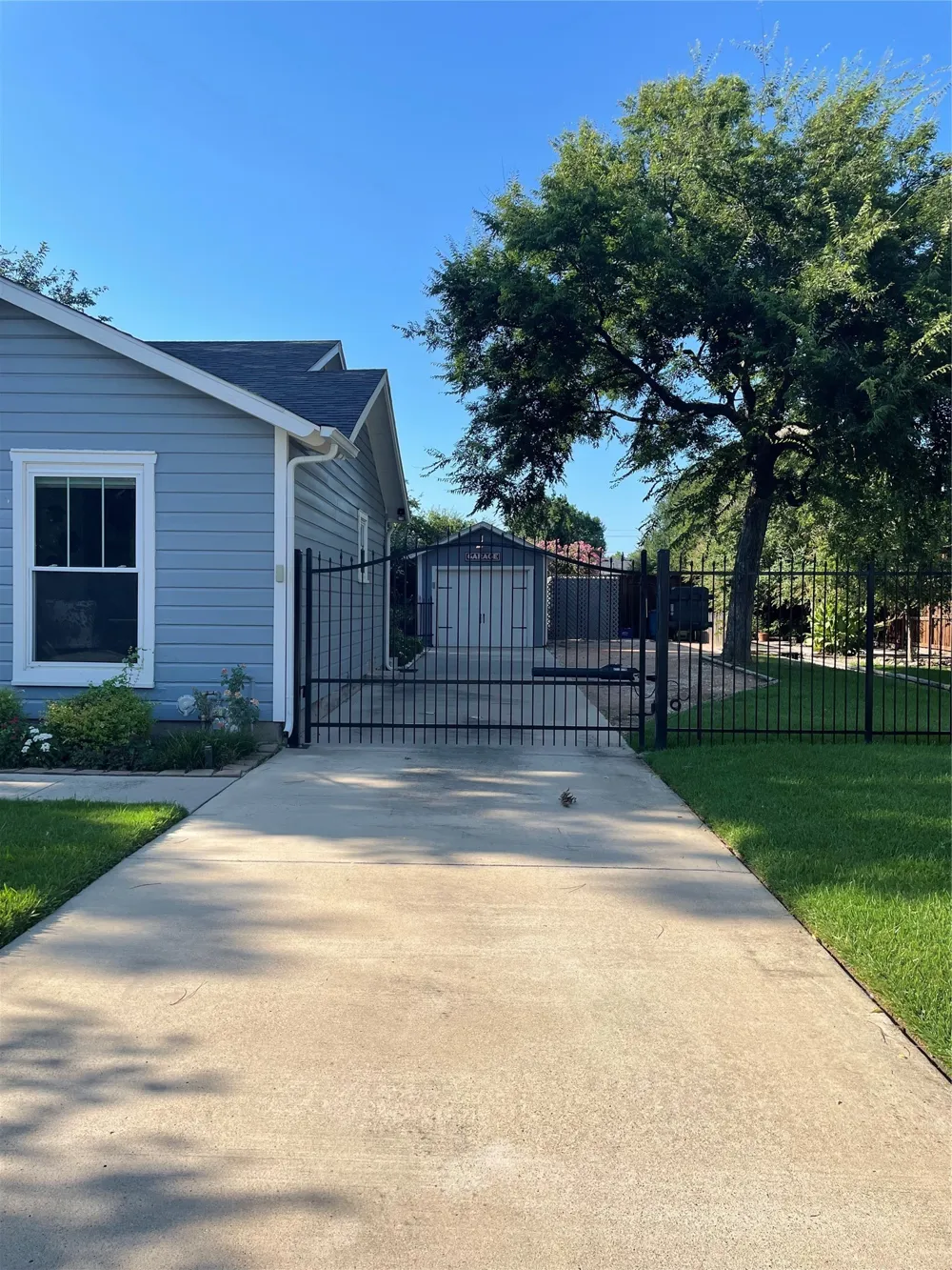 420 E Franklin Street Grapevine, TX 76051