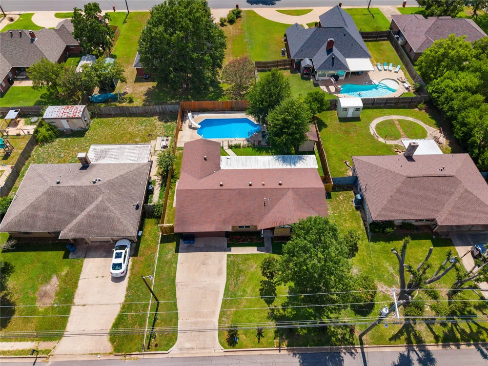 309 Gray Street Henderson, TX 75652