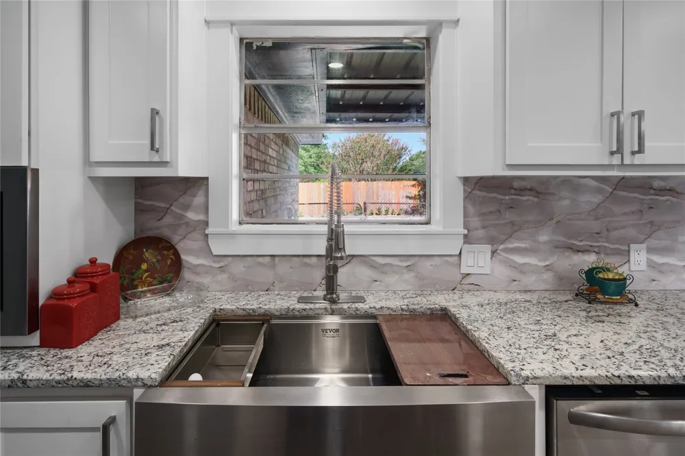 309 Gray Street Henderson, TX 75652