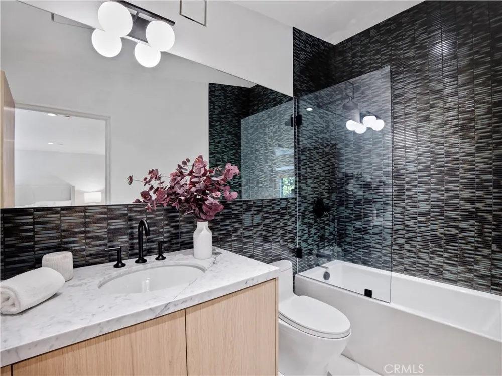 1120 White Sails Way Corona del Mar, CA 92625